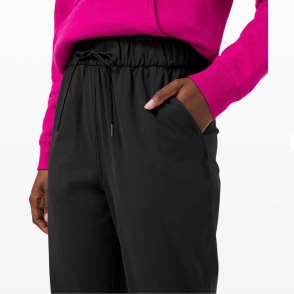 Lululemon Women’s Keep Moving Jogger in Black Size 8 streetwear athleisure - Picture 5 of 14